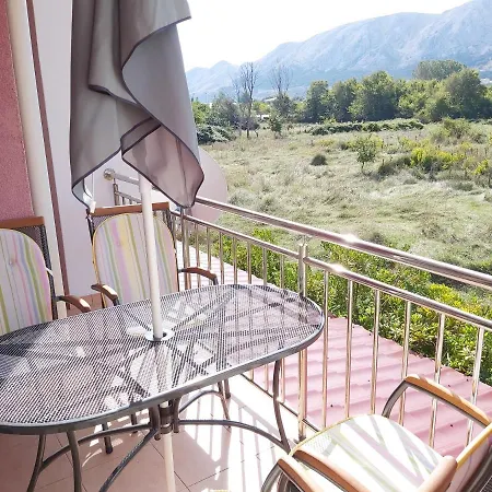 Apartamento Nika, 4*, 2-bedroom, Barbecue Baška
