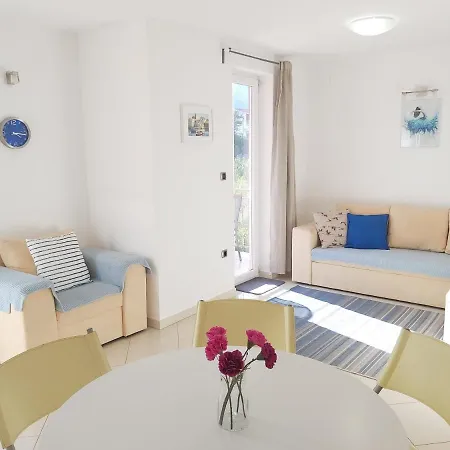 Apartment Nika, 4*, 2-bedroom, Barbecue *