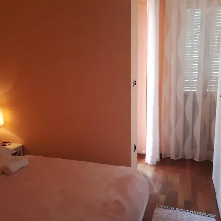 Nika, 4*, 2-bedroom, Barbecue Apartamento