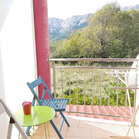 Apartamento Nika, 4*, 2-bedroom, Barbecue Baška