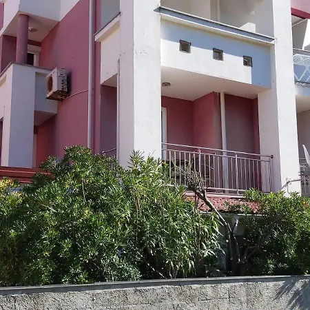 Apartment Nika, 4*, 2-bedroom, Barbecue