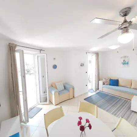 Nika, 4*, 2-bedroom, Barbecue Baška
