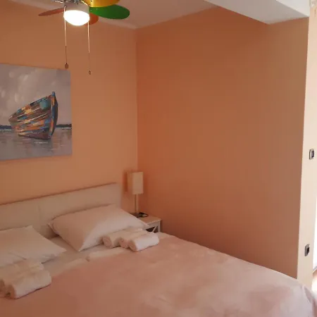 Nika, 4*, 2-bedroom, Barbecue Apartman
